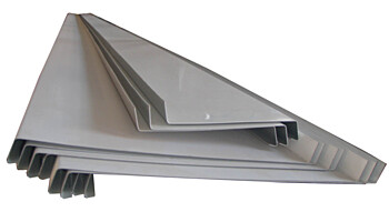 Hliníkový ohýbaný parapet lakovaný do krytky - výroba na zakázku