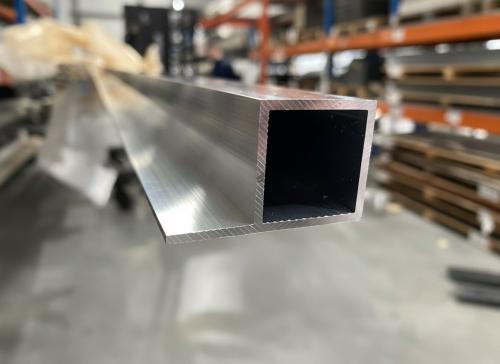 Jekl   50 x 30 x 30 x 2,00 mm - jednostranný, Al profil přírodní, slitina EN AW-6060 T66